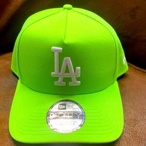 LA doggers hat like new have not worn size adjustable